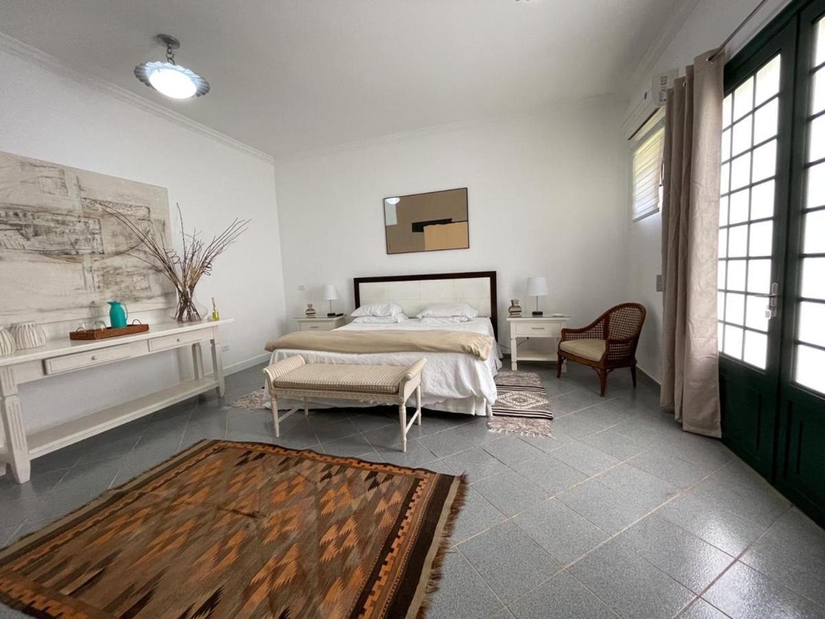 Villa Serena Bed&Breakfast Embu Exteriör bild
