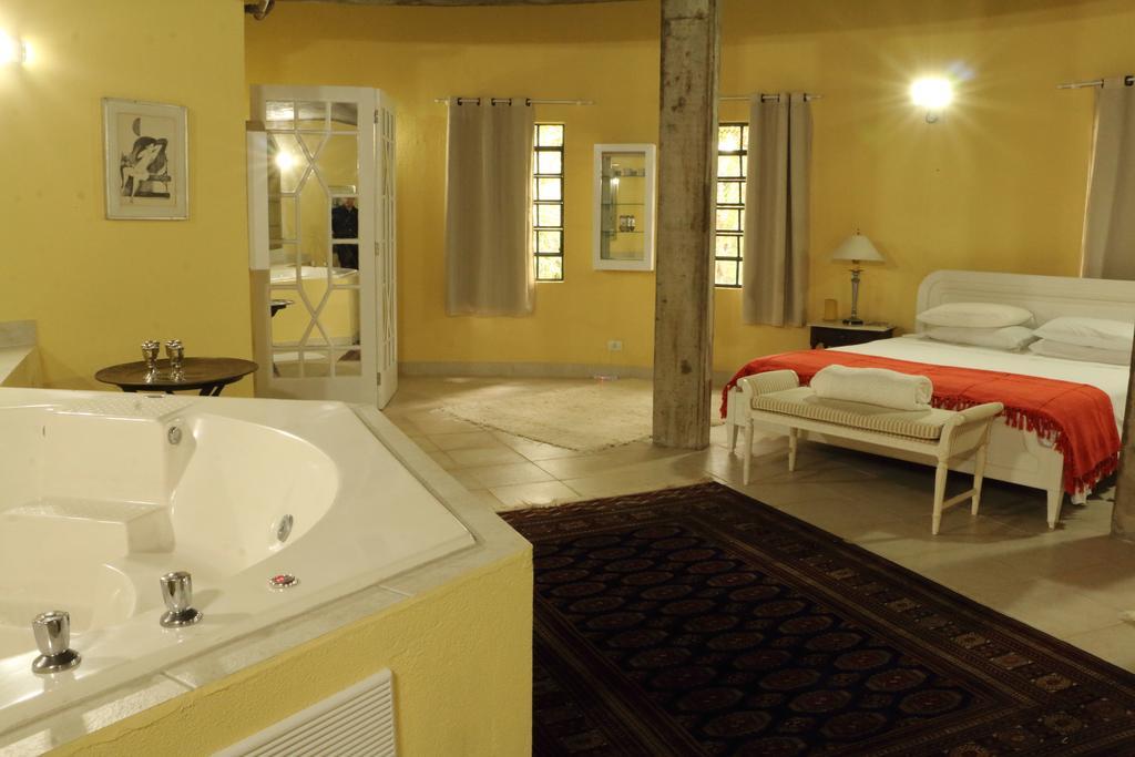 Villa Serena Bed&Breakfast Embu Exteriör bild